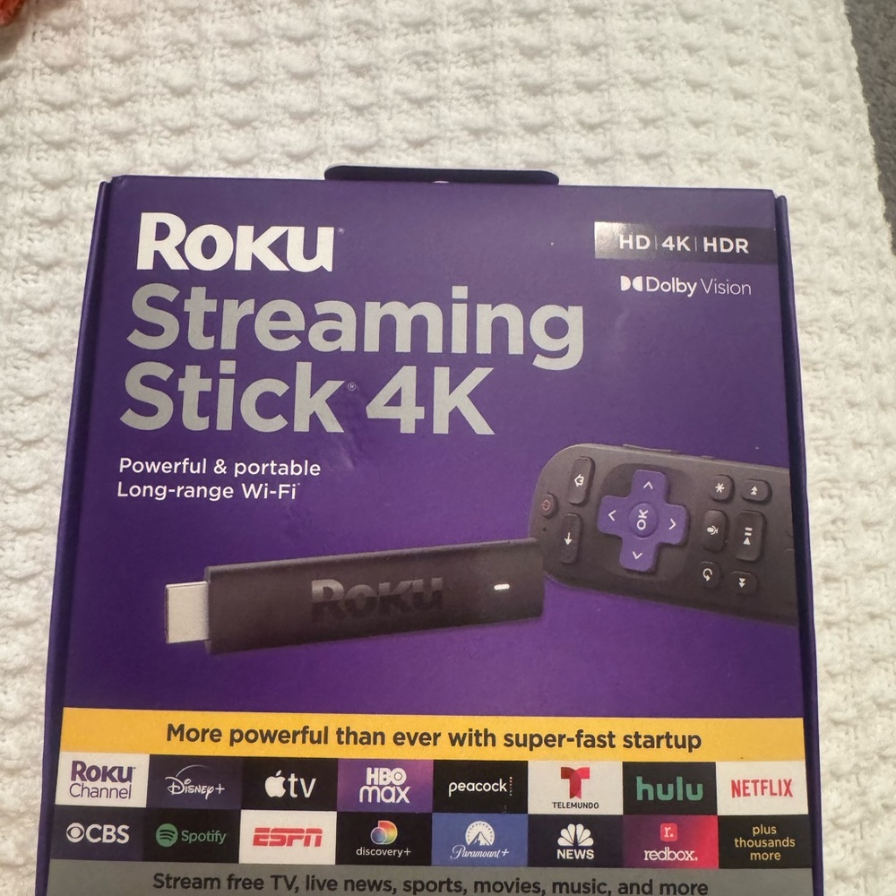 Roku Streaming Stick 4K - Black and Purple